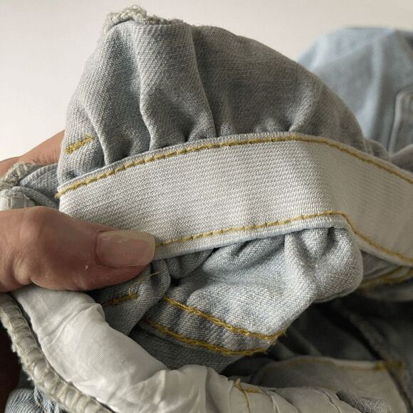 SHEIN Women's Distressed Rolled Bottom Hem Light Denim Paperbag Shorts Size 2XL - Picture 2 of 9